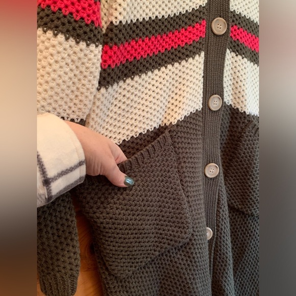 Jessica Simpson Marina Varsity cardigan duster nwt women’s size small. - Picture 6 of 10